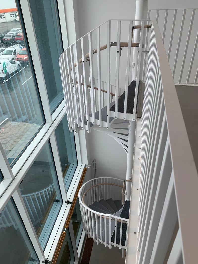 Custom-designed spiral staircases — photo 4