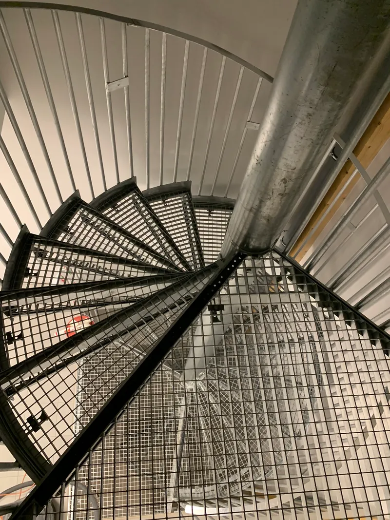 Custom-designed staircases with tiled treads — photo 12