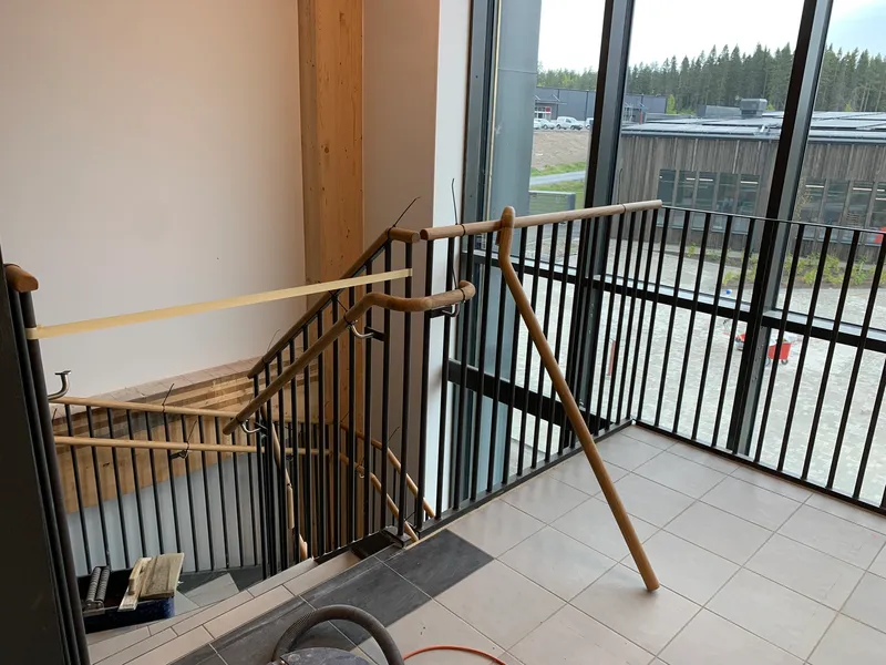 Custom-designed staircases with tiled treads — photo 15